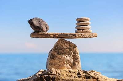 Navigating Work-Life Balance in Investment Banking: A Guide for Aspiring Professionals