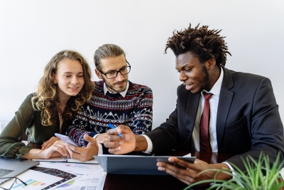 Navigating Multiple Interview Processes in Investment Banking: A Strategy for Success